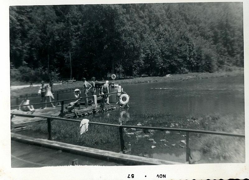 24.jpg - Upper lake and swimming area